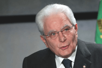 Mattarella ricoverato per impianto pacemaker, operato ieri sera: “Notte tranquilla”
