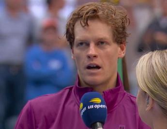 Sinner vince US Open, il bacio alla fidanzata e la dedica alla zia – Video