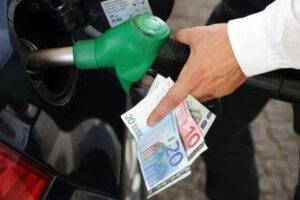 Carburanti, mercati reagiscono a conflitto Israele-Iran: su prezzi benzina e diesel