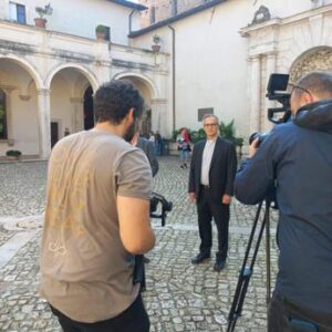 Dal prossimo 12 ottobre alle ore 16.30 su Rai 1 mons. Dario E. Viganò torna alle Ragioni della Speranza con un ciclo di commento al vangelo dal titolo Custodi della bellezza