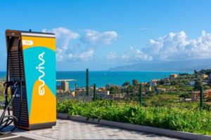 Ewiva realizza 115 nuovi punti di ricarica high power charging (HPC)