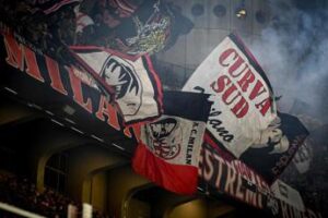 Fermato ultrà del Milan, è accusato di tentato omicidio