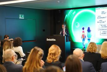 Formazione, Osservatorio Stem Deloitte: “Aziende in difficoltà nel trovare lavoratori scientifico-tecnologici”