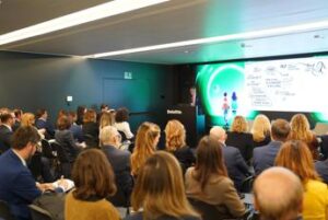 Formazione, Osservatorio Stem Deloitte: “Gender gap appesantito da discriminazioni di genere”