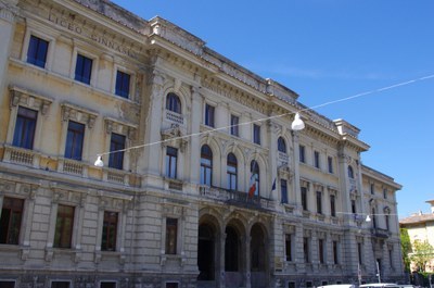 Teramo liceo Delfico: Gatti e Mariani chiedono tutela per studenti e famiglie
