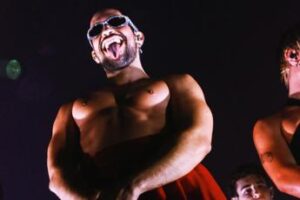 Mahmood incanta il Forum di Milano: il rave sensuale mette tutti d’accordo