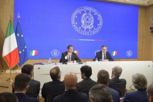 Manovra 2025: quasi 12 miliardi a taglio cuneo, Irpef e ‘sconti’ famiglie numerose