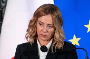 Meloni sente Netanyahu: “Inaccettabile attacco a Unifil”. La replica: “Cercheremo di evitare vittime”