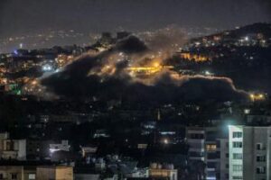 Raid Israele in Libano, media: “Almeno 3 giornalisti uccisi”. Beirut: “Crimine di guerra”