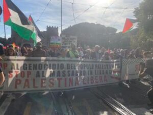Roma, manifestanti pro Palestina in corteo: “Siamo tutti antisionisti”