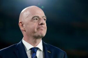 “Si gioca troppo”, sindacato calciatori e campionati contro la Fifa: è scontro