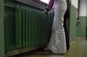 Accensione riscaldamenti, quali città mancano: date, limiti e regole