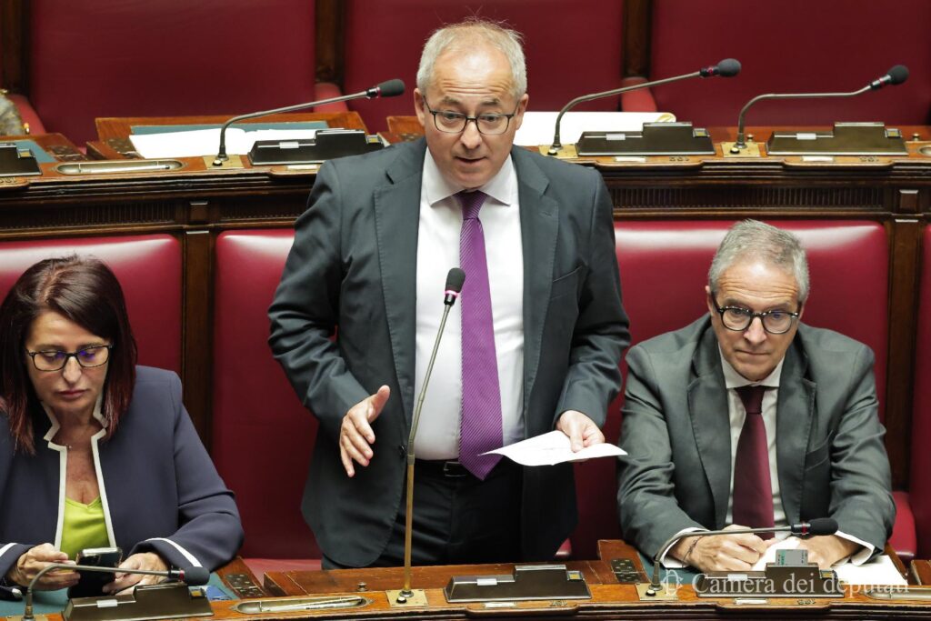 Convitto Delfico, Sottanelli al Ministro Musumeci: “fondi e riconoscimento dello Stato di emergenza”