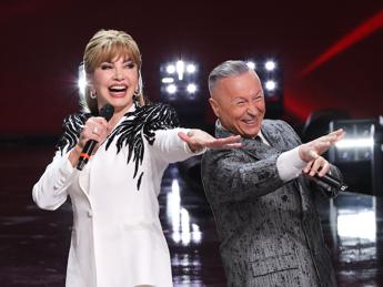 Ballando con le stelle, oggi la prima semifinale e l’esordio Pellegrini-Peron