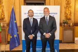 Cappellacci (FI): “Italia in prima linea nel contrastare antibiotico-resistenza”