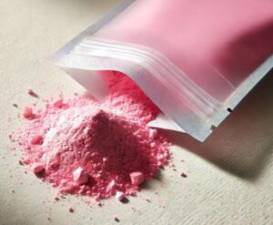 Cocaina rosa: il pericoloso marketing delle droghe