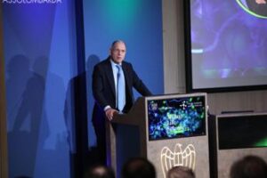 Farmaceutica, Life Science, Dompé: “Filiera lombarda asset per Ssn”