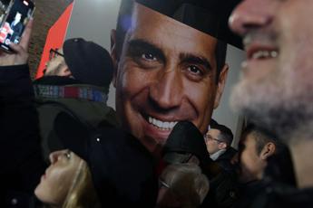 Regionali, De Pascale dichiara vittoria in Emilia Romagna. In Umbria centrosinistra avanti