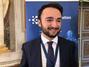 Sanità, Silenzi (Min. Salute): “Ogni euro in vaccini crea 19 euro di risparmi per Ssn”