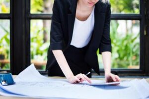 Accademia della Crusca: “Una donna non è ‘capa’, evitare forma femminile”. Ecco perché