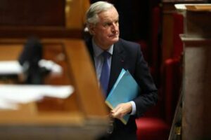 Francia, cade governo Barnier: 331 voti per mozione di sfiducia