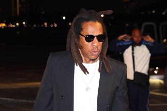 Jay-Z accusato di aver violentato una 13enne nel 2000