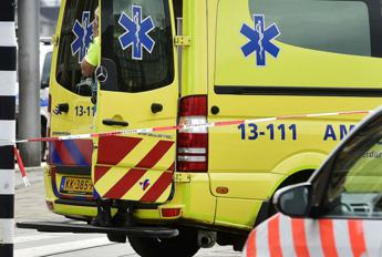 L’Aja, morti e feriti in esplosione condominio: auto sul posto, polizia cerca testimoni