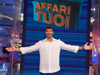 ‘Libera’ vince la gara degli ascolti tv. E De Martino segna un nuovo record