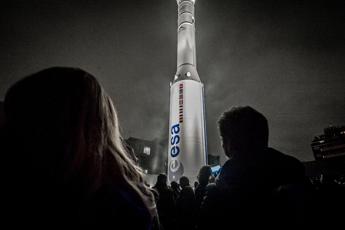 Spazio, iniziata missione Vega C: in orbita il satellite Sentinel-1C