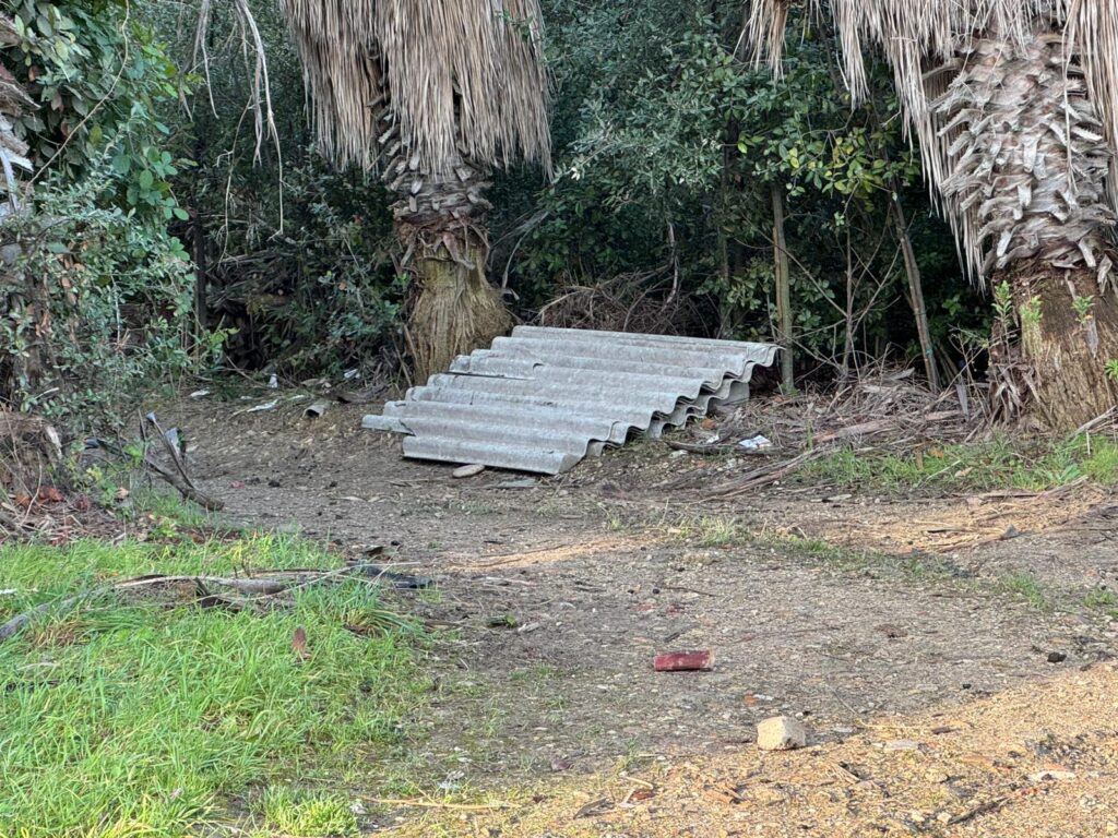 Colonnella, allarme amianto: La denuncia del sindaco Massi