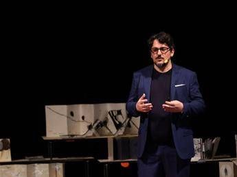 Apocalypse AI: una nuova era per il business raccontata da Giandomenico Santamaria