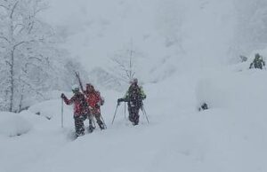 Due escursionisti dispersi sull’Adamello, ricerche in corso: maltempo ostacola i soccorsi