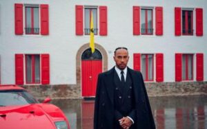 Hamilton, il primo giorno in Ferrari: “Un sogno che si realizza”