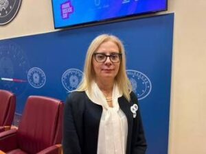 Malattie rare, Uniamo: “Solo per 5% c’è cura, puntare su tutti i tipi di ricerca”