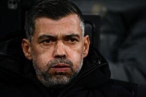 Milan, scivolone omofobo di Conceiçao: “Mio figlio a letto con un amico? Lui è veramente un uomo”