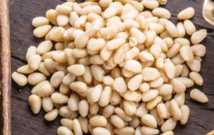 Richiamati i pinoli sgusciati ‘Mister Sibamba’ venduti all’Eurospin: cadmio oltre i limiti