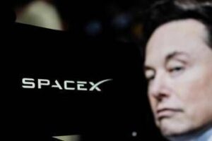 Trump a Musk e SpaceX: “Andate a recuperare astronauti abbandonati nello spazio”