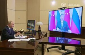 Trump preoccupa Cina e Russia, video call tra Xi e Putin: i timori di Pechino e Mosca