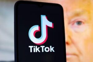 Trump valuta mossa per ‘salvare’ TiKTok e invita il Ceo all’insediamento