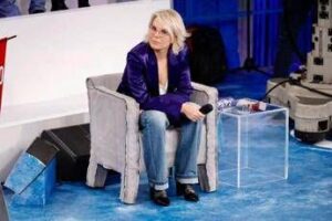 Ascolti tv sabato 8 febbraio, ‘C’è Posta per Te’ vince con oltre il 32%