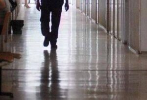 Australia, video choc infermieri sui social: “Uccideremo pazienti ebrei”