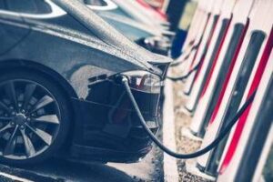 Auto elettriche, Antitrust avvia istruttorie su BYD, Stellantis, Tesla e Volkswagen
