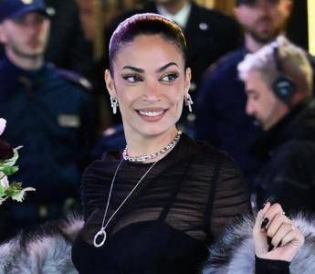 Elodie: “Voto Meloni? Nemmeno se mi tagliano la mano”