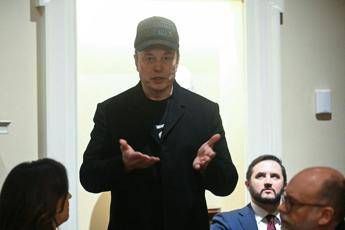 Musk debutta al governo: “Con Trump per salvare Usa da bancarotta”