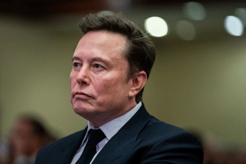 Musk via da Tesla? Lui smentisce il Wall Street Journal: “Assolutamente falso”