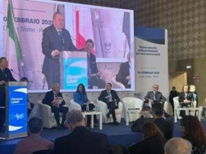 Ordini medici: “Covid vinto grazie a scienza e operatori, potenziare Ssn”