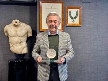 Premio “Rosso Valentino”, il riconoscimento al Cavaliere del Lavoro Francesco Maldarizzi per la sua carriera