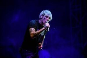 Sanremo 2025, Chiello: chi è il cantante in duetto con Rose Villain