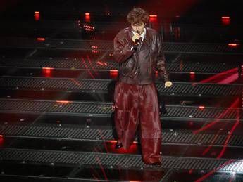 Sanremo 2025, chi è Settembre: il vincitore delle ‘Nuove proposte’