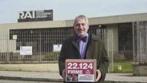 Sanremo. Pro Vita Famiglia consegna 22.000 firme alla RAI: “Evitare blasfemia e propaganda politica con canone italiani”